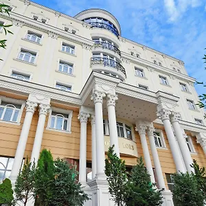 **** Hotel Lord - Airport Polska